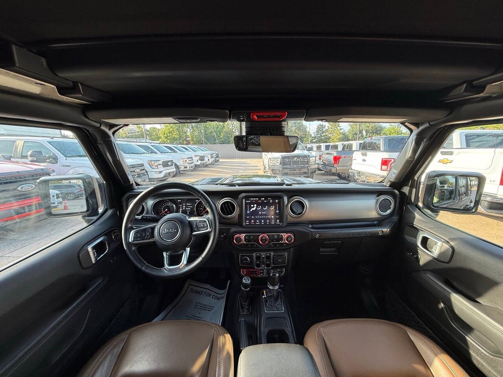 Jeep Wrangler Unlimited Vehicle Full-screen Gallery Image 18