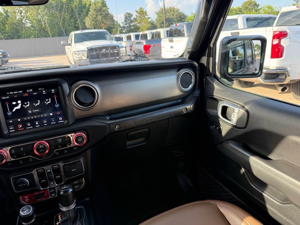 Jeep Wrangler Unlimited Vehicle Full-screen Gallery Image 20