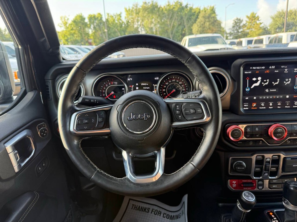 Jeep Wrangler Unlimited Vehicle Full-screen Gallery Image 22