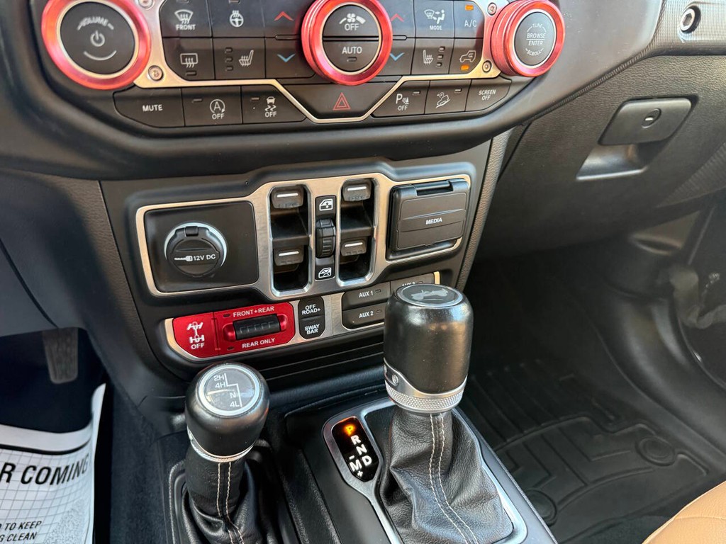 Jeep Wrangler Unlimited Vehicle Full-screen Gallery Image 29