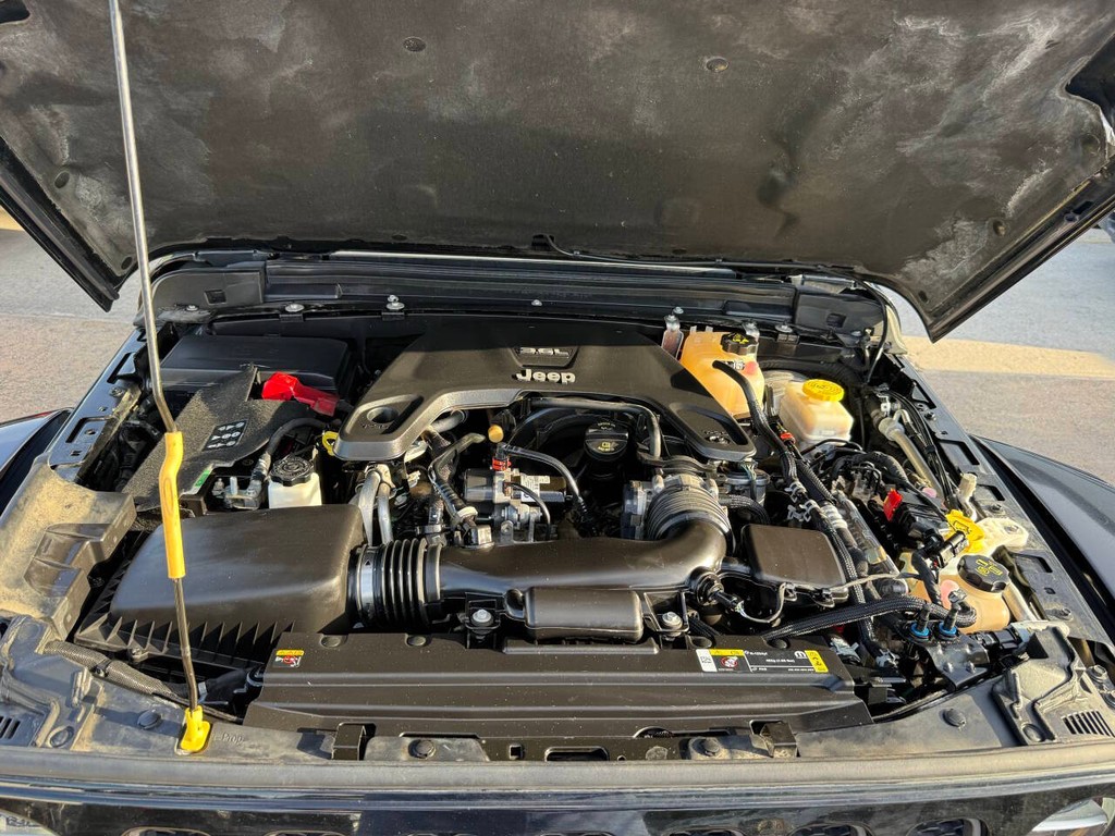 Jeep Wrangler Unlimited Vehicle Full-screen Gallery Image 35