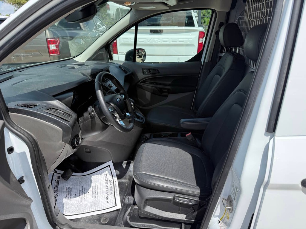 Ford Transit Connect Van Vehicle Full-screen Gallery Image 07