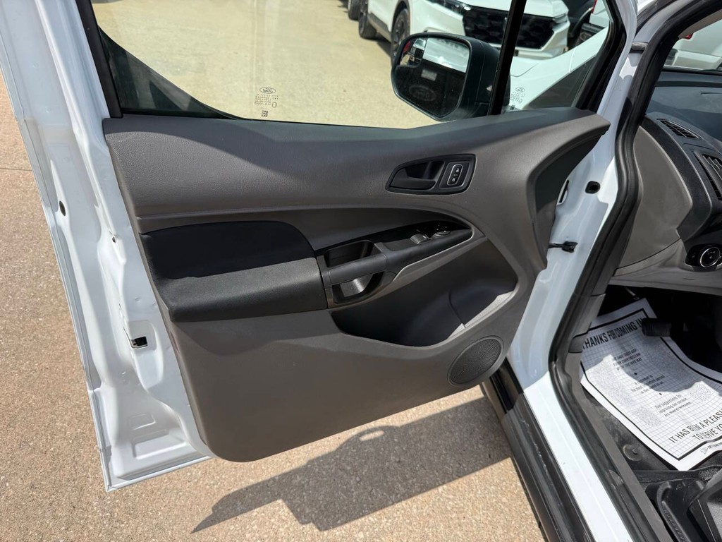 Ford Transit Connect Van Vehicle Full-screen Gallery Image 08