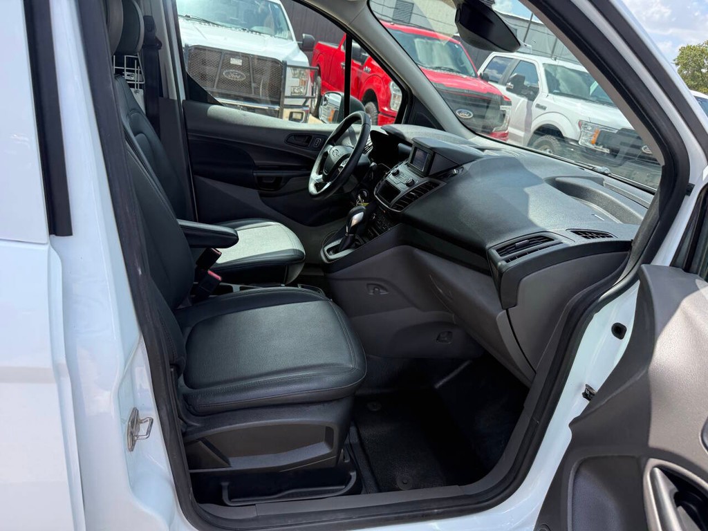Ford Transit Connect Van Vehicle Full-screen Gallery Image 10