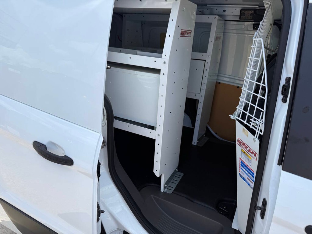 Ford Transit Connect Van Vehicle Full-screen Gallery Image 25