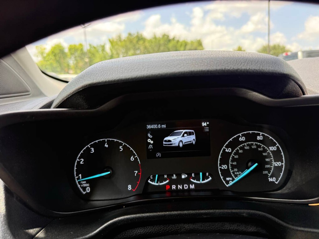 Ford Transit Connect Van Vehicle Full-screen Gallery Image 26