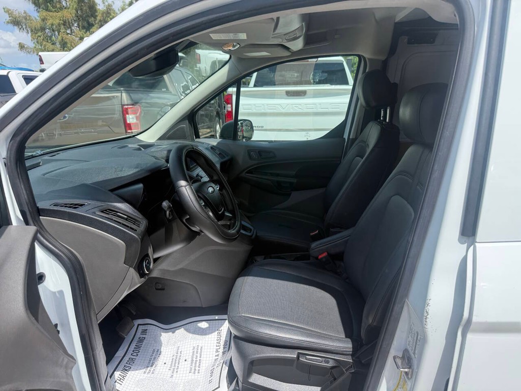 Ford Transit Connect Van Vehicle Full-screen Gallery Image 07