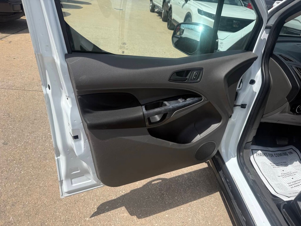 Ford Transit Connect Van Vehicle Full-screen Gallery Image 08