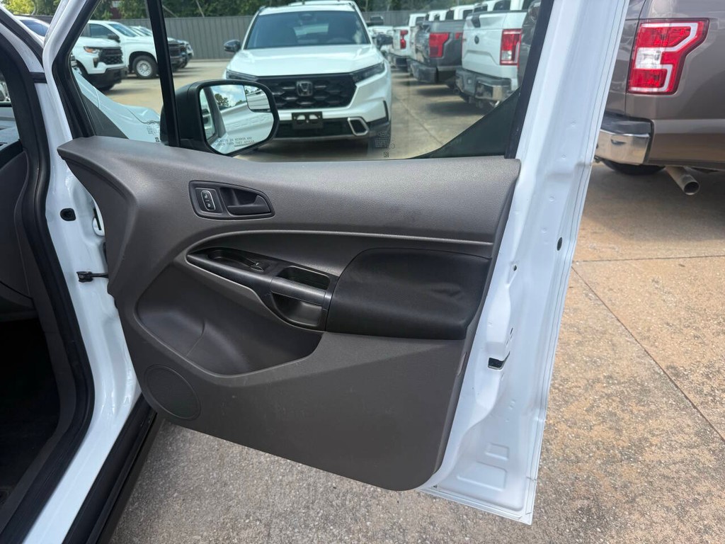 Ford Transit Connect Van Vehicle Full-screen Gallery Image 11