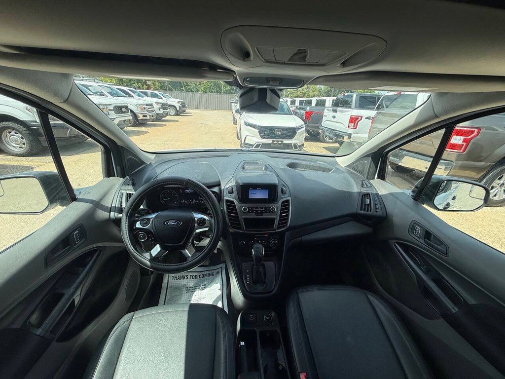Ford Transit Connect Van Vehicle Full-screen Gallery Image 12