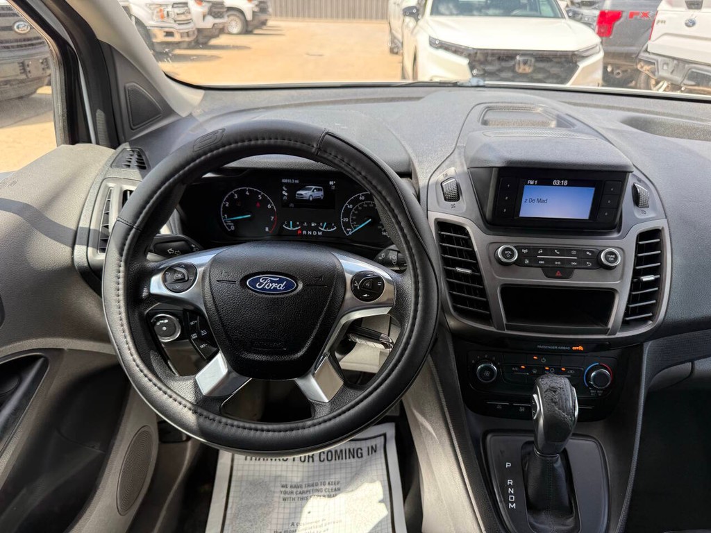 Ford Transit Connect Van Vehicle Full-screen Gallery Image 15