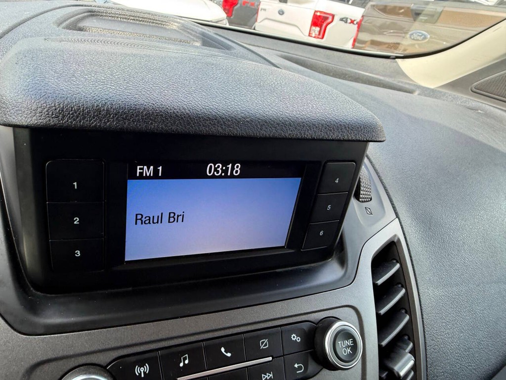 Ford Transit Connect Van Vehicle Full-screen Gallery Image 19