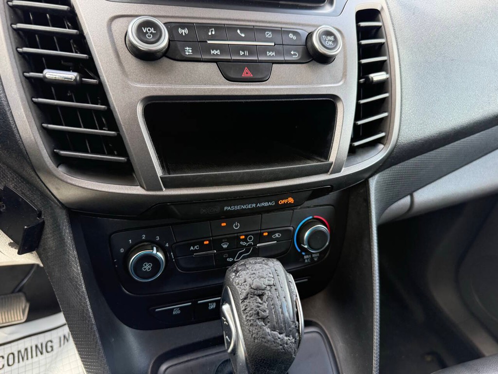 Ford Transit Connect Van Vehicle Full-screen Gallery Image 22