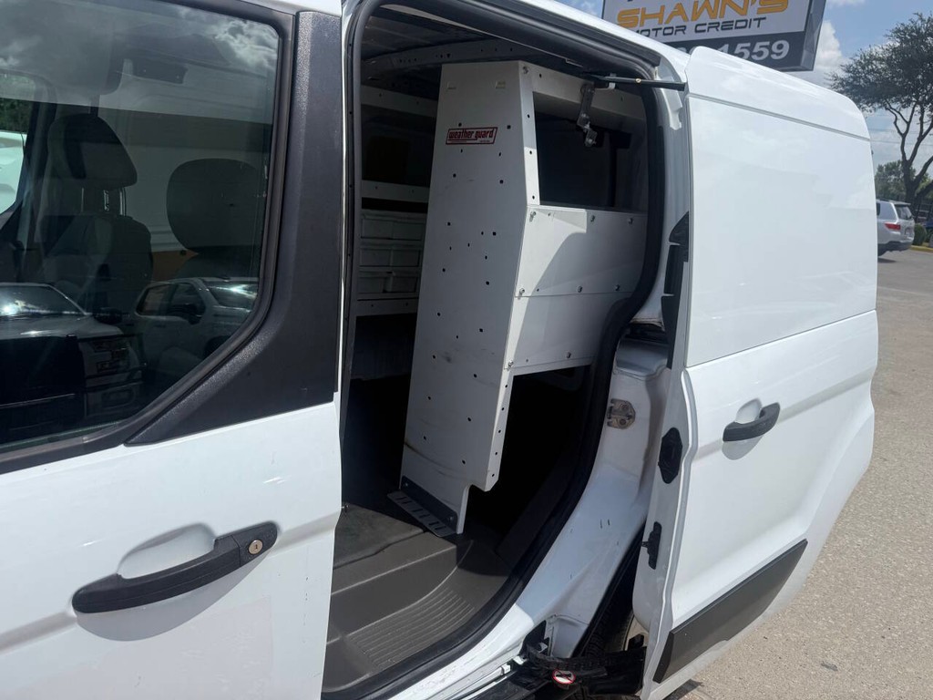 Ford Transit Connect Van Vehicle Full-screen Gallery Image 25