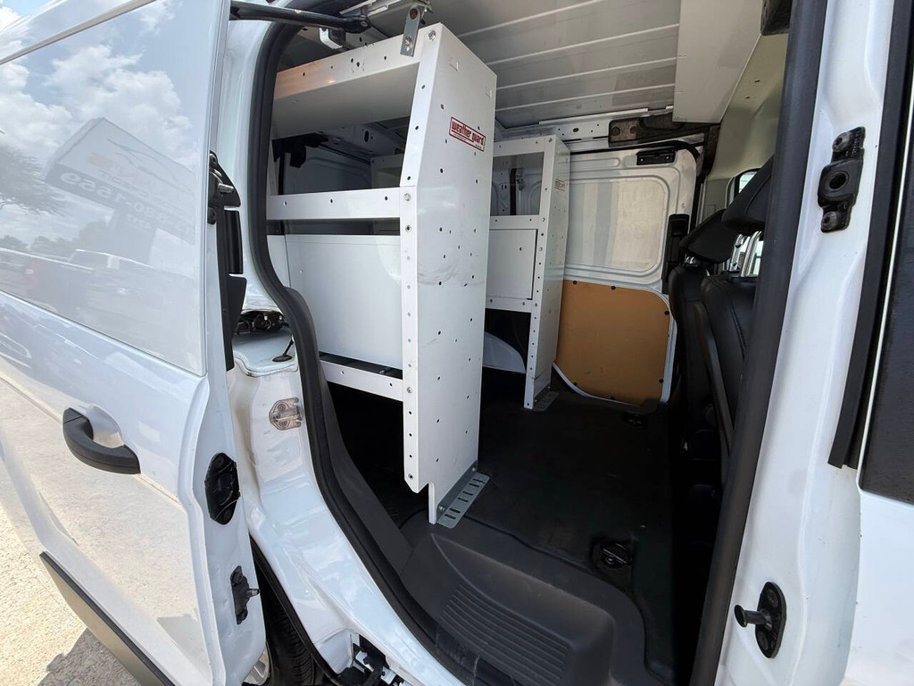 Ford Transit Connect Van Vehicle Full-screen Gallery Image 26