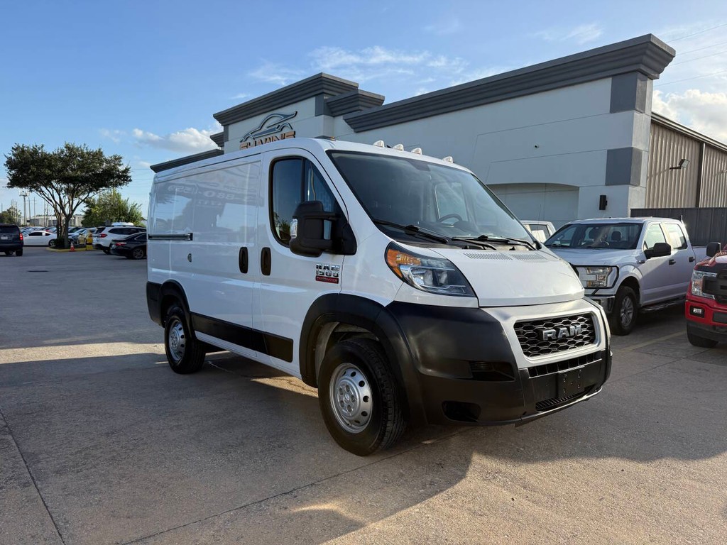 Ram ProMaster Cargo Van Vehicle Full-screen Gallery Image 02