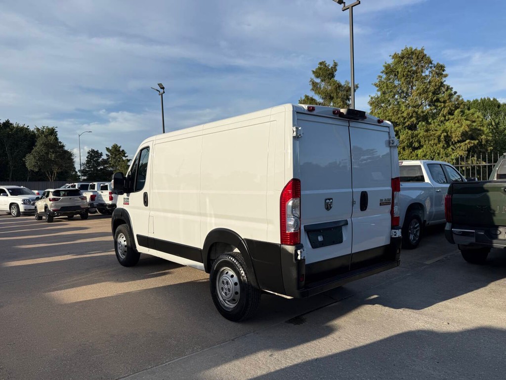 Ram ProMaster Cargo Van Vehicle Full-screen Gallery Image 04