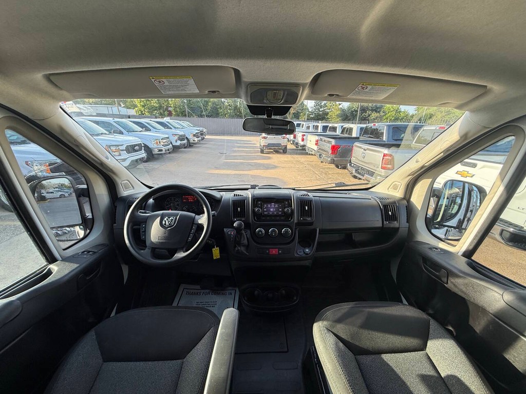 Ram ProMaster Cargo Van Vehicle Full-screen Gallery Image 13