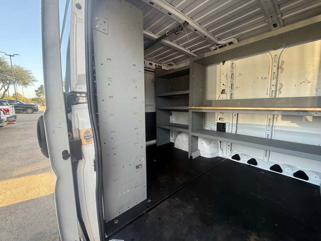 Ram ProMaster Cargo Van Vehicle Full-screen Gallery Image 26