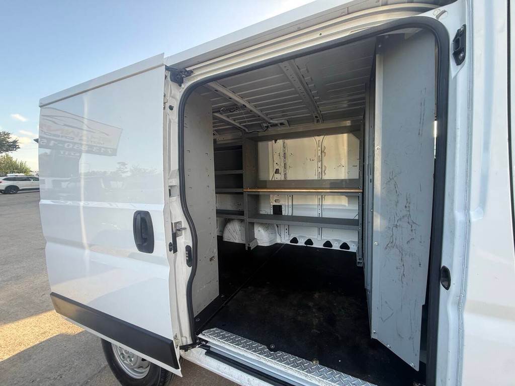 Ram ProMaster Cargo Van Vehicle Full-screen Gallery Image 27