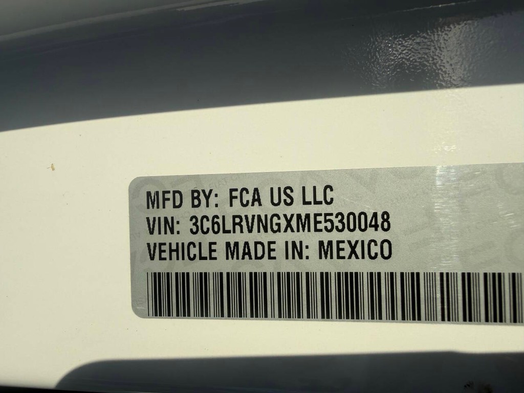 Ram ProMaster Cargo Van Vehicle Full-screen Gallery Image 35