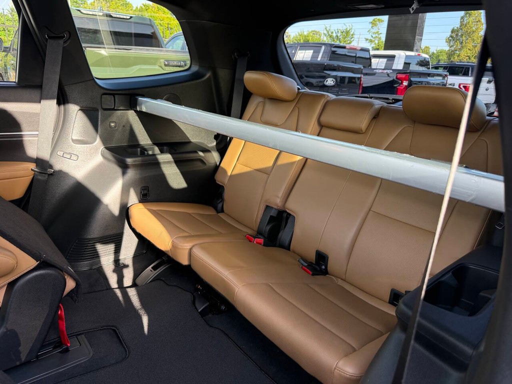 Kia Telluride Vehicle Full-screen Gallery Image 14