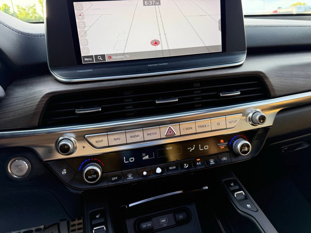 Kia Telluride Vehicle Full-screen Gallery Image 29