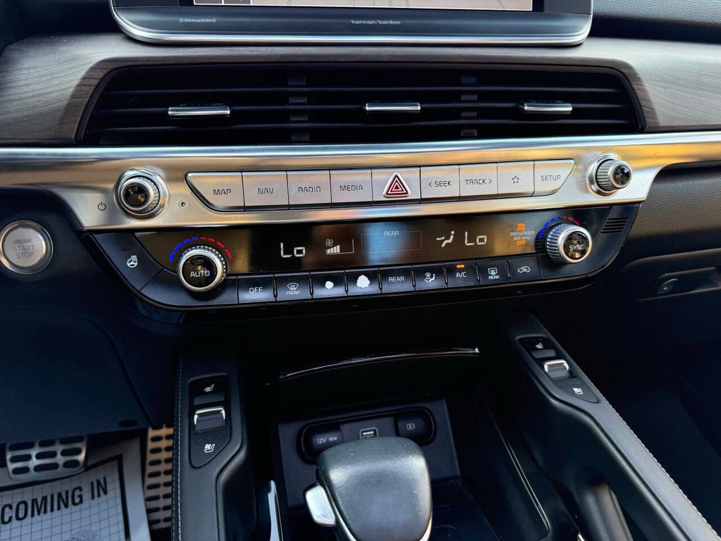 Kia Telluride Vehicle Full-screen Gallery Image 30