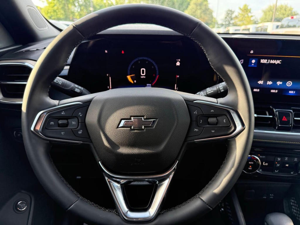 Chevrolet Trailblazer Vehicle Full-screen Gallery Image 24