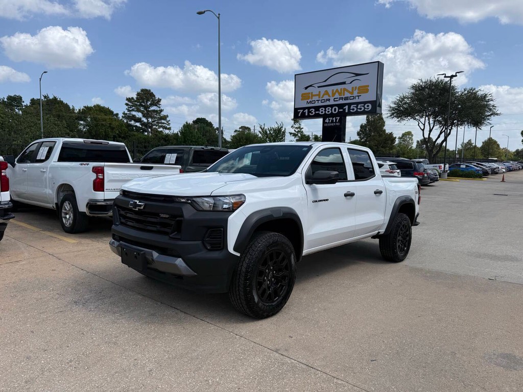 Chevrolet Colorado Vehicle Full-screen Gallery Image 03
