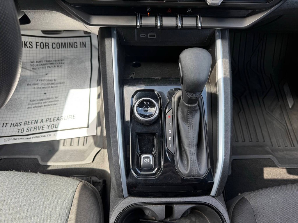 Chevrolet Colorado Vehicle Full-screen Gallery Image 29