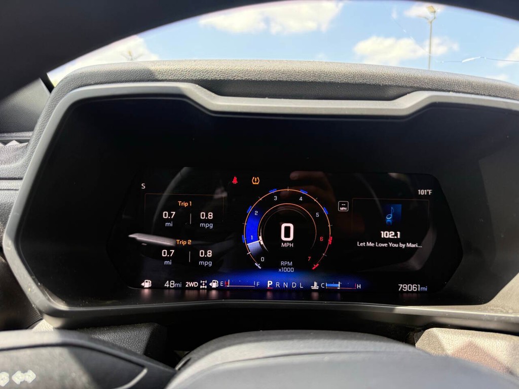 Chevrolet Colorado Vehicle Full-screen Gallery Image 31