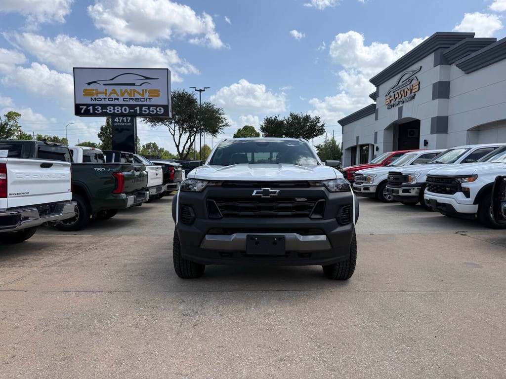 Chevrolet Colorado Vehicle Full-screen Gallery Image 40
