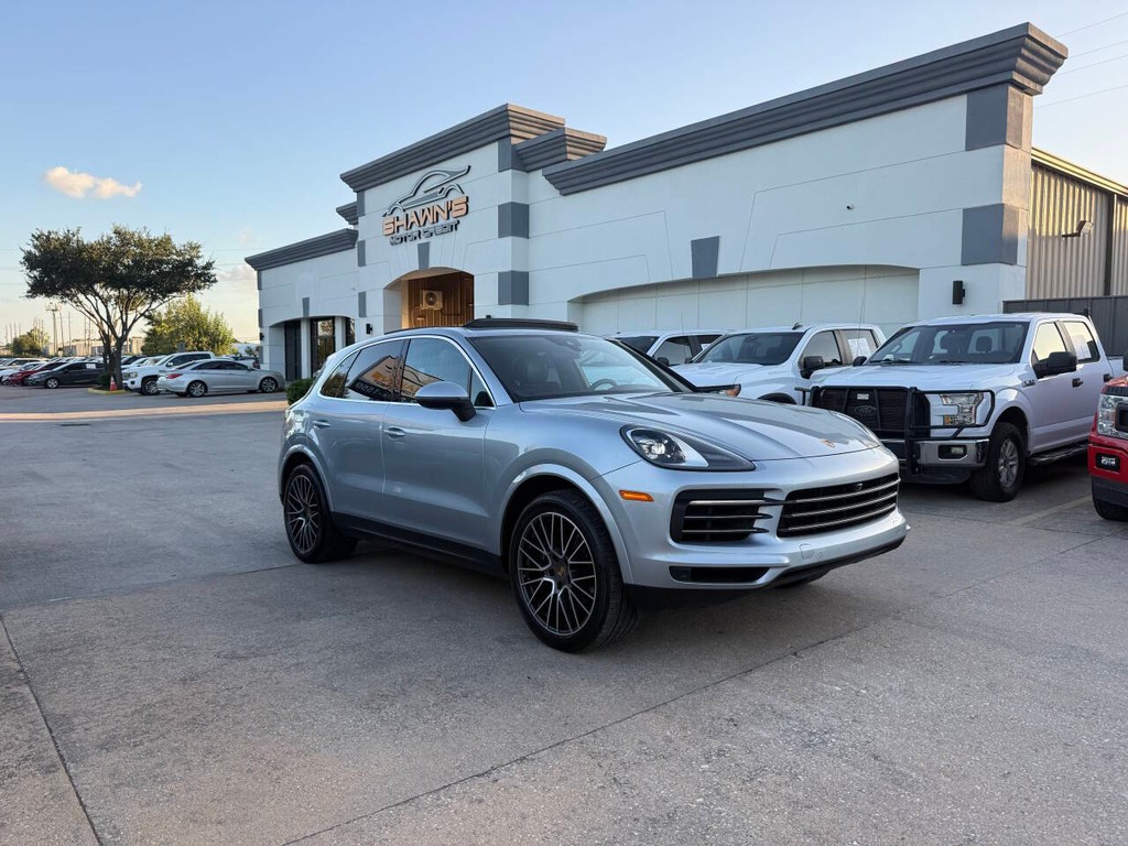 Porsche Cayenne Vehicle Full-screen Gallery Image 44