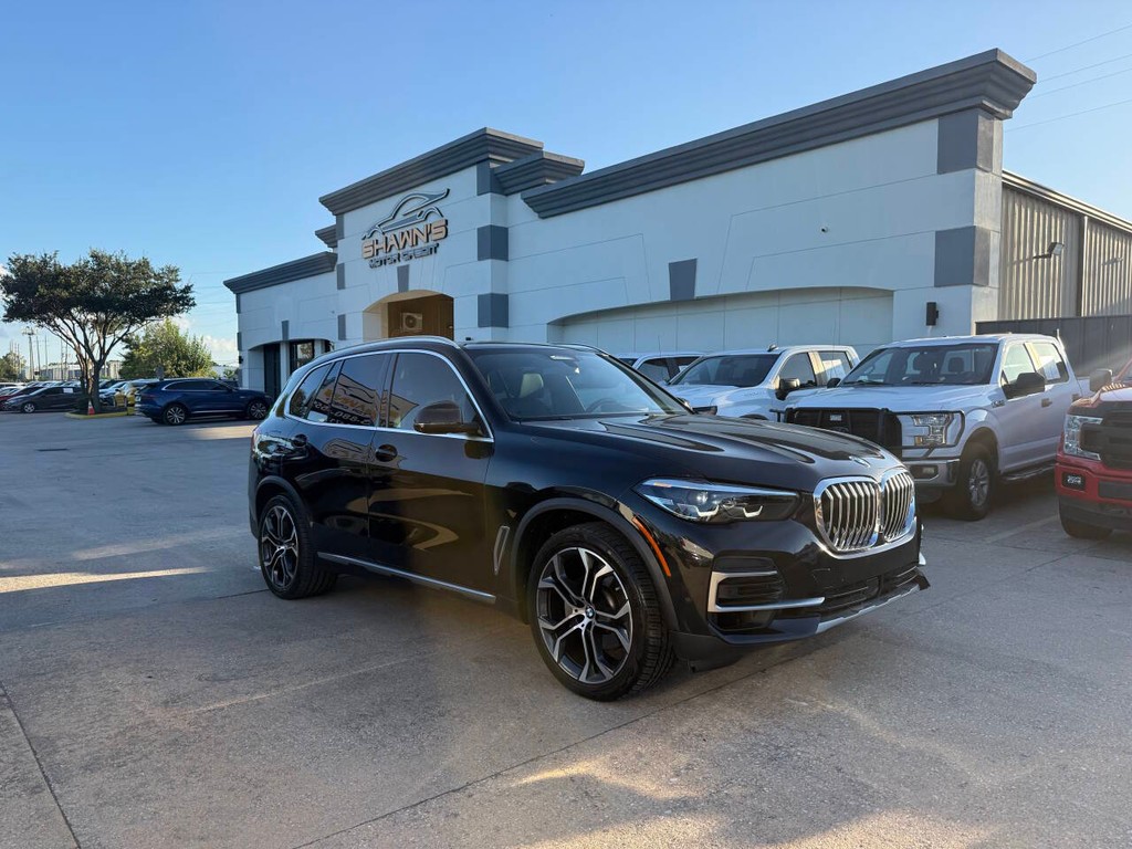 BMW X5 Vehicle Full-screen Gallery Image 02