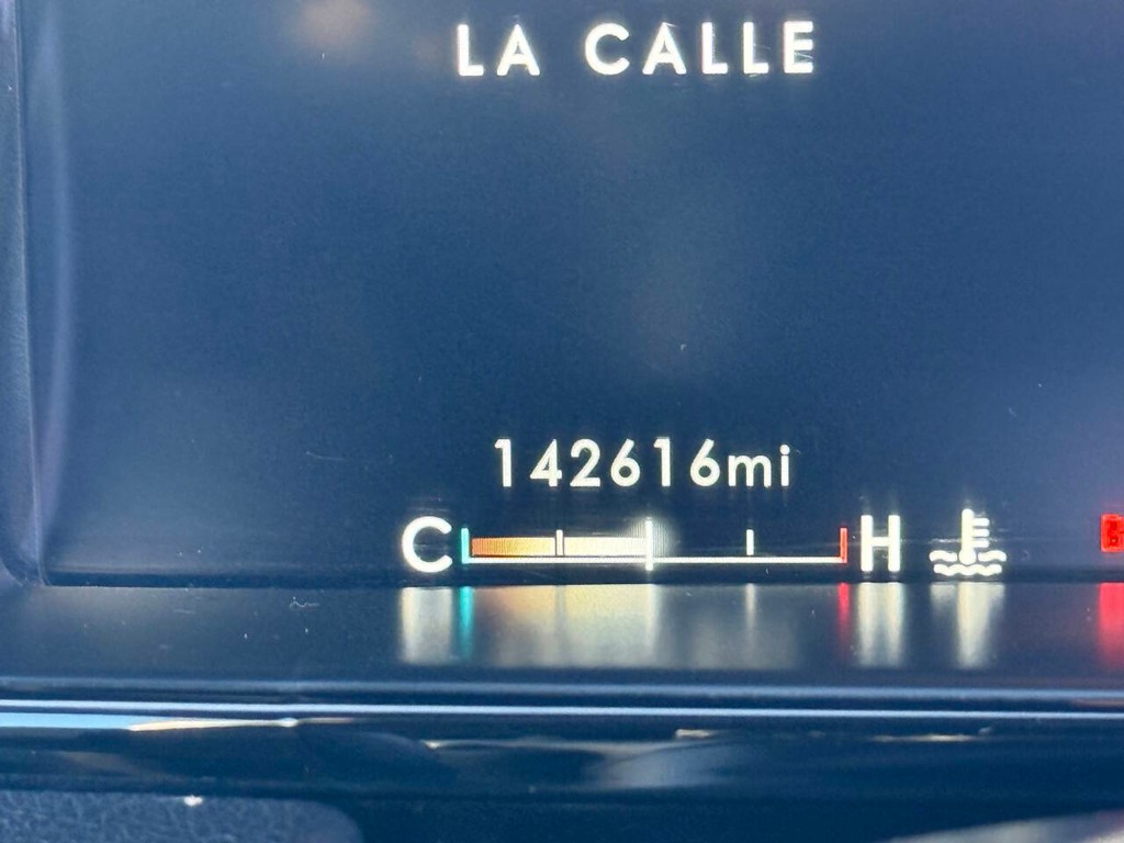 Lincoln Navigator Vehicle Full-screen Gallery Image 37