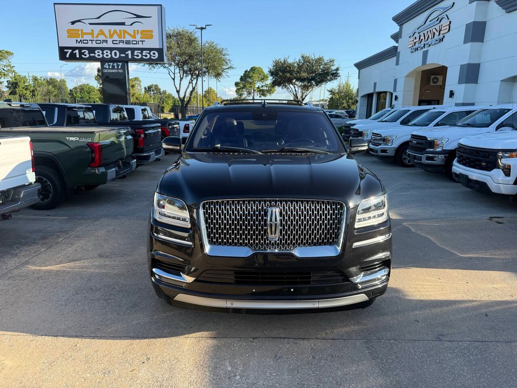 Lincoln Navigator Vehicle Full-screen Gallery Image 44