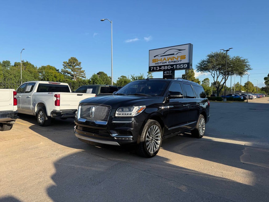 Lincoln Navigator Vehicle Full-screen Gallery Image 47