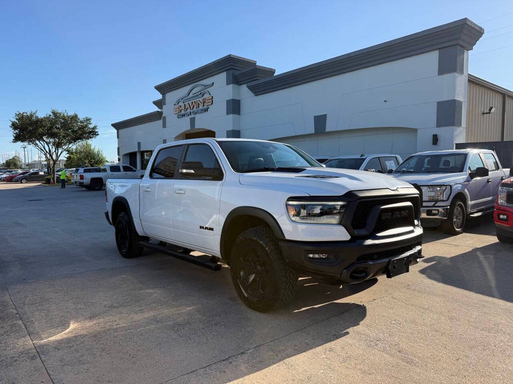 Ram 1500 Vehicle Full-screen Gallery Image 02