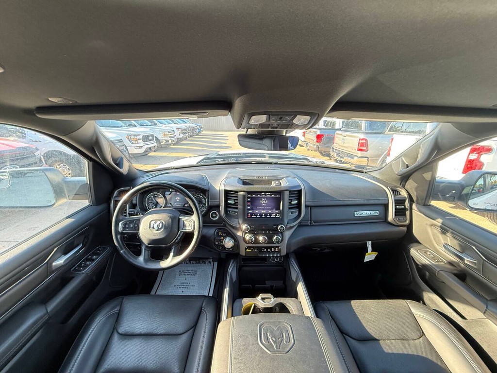 Ram 1500 Vehicle Full-screen Gallery Image 18