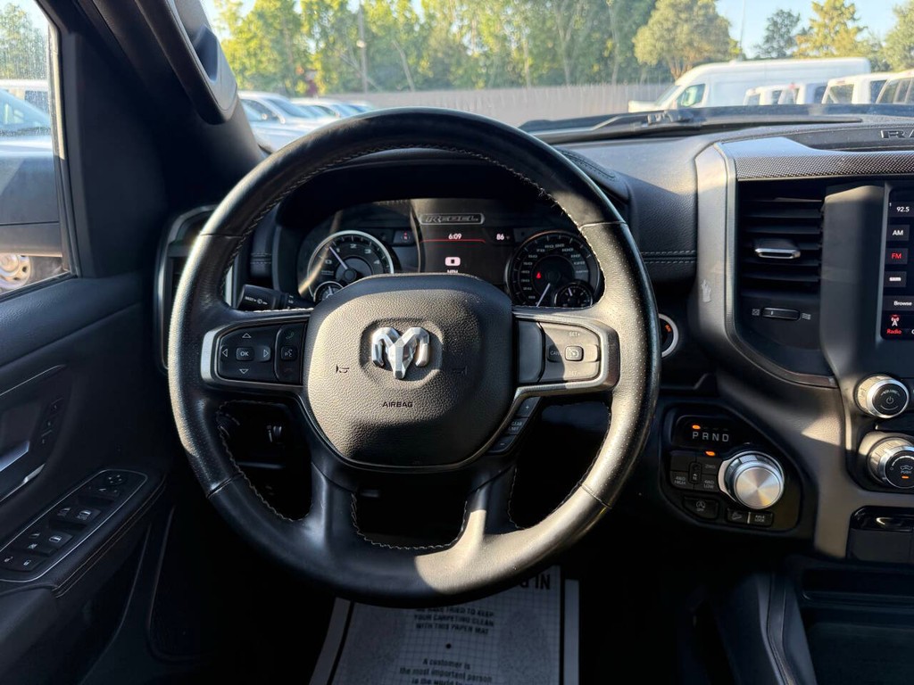Ram 1500 Vehicle Full-screen Gallery Image 22