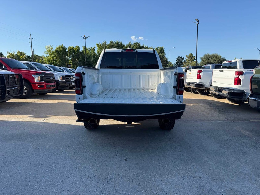 Ram 1500 Vehicle Full-screen Gallery Image 37
