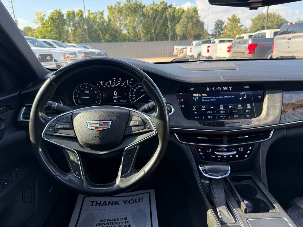 Cadillac CT6 Vehicle Full-screen Gallery Image 21