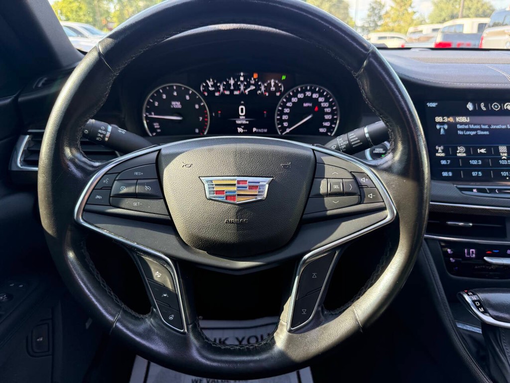 Cadillac CT6 Vehicle Full-screen Gallery Image 23