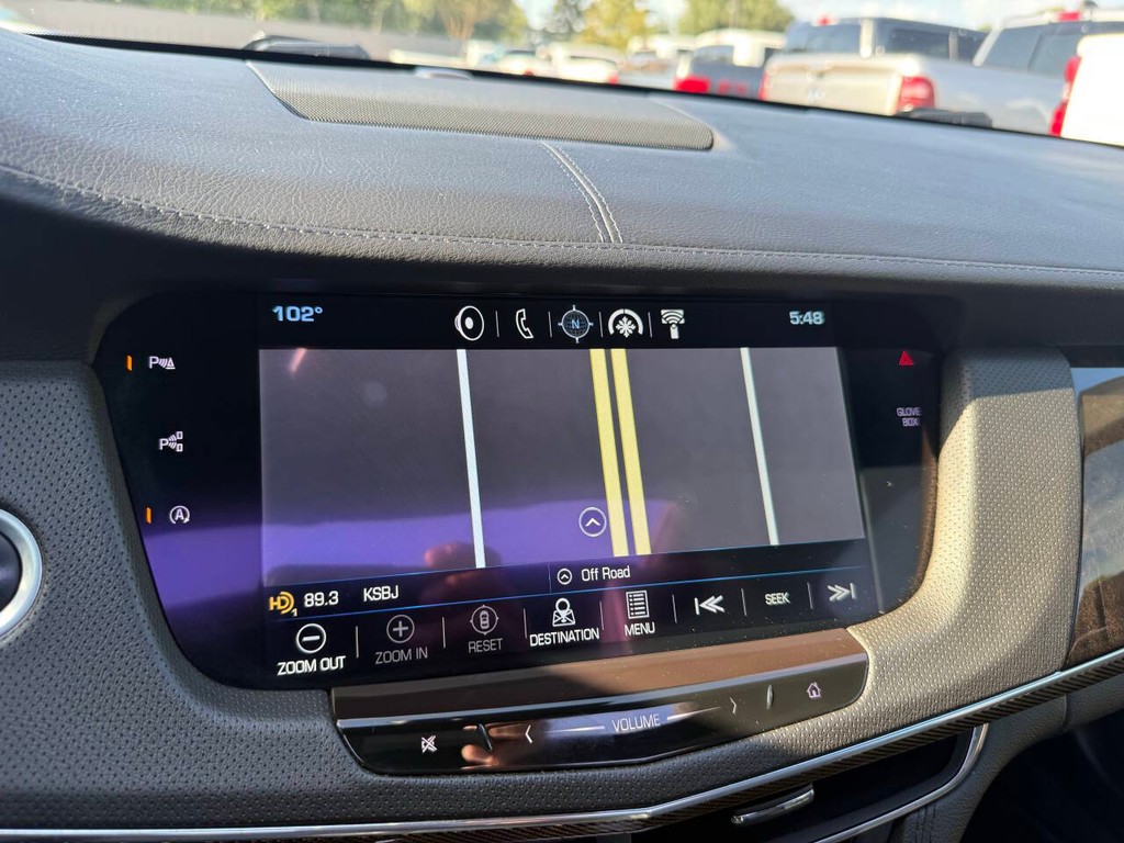 Cadillac CT6 Vehicle Full-screen Gallery Image 26