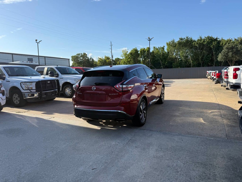 Nissan Murano Vehicle Full-screen Gallery Image 05