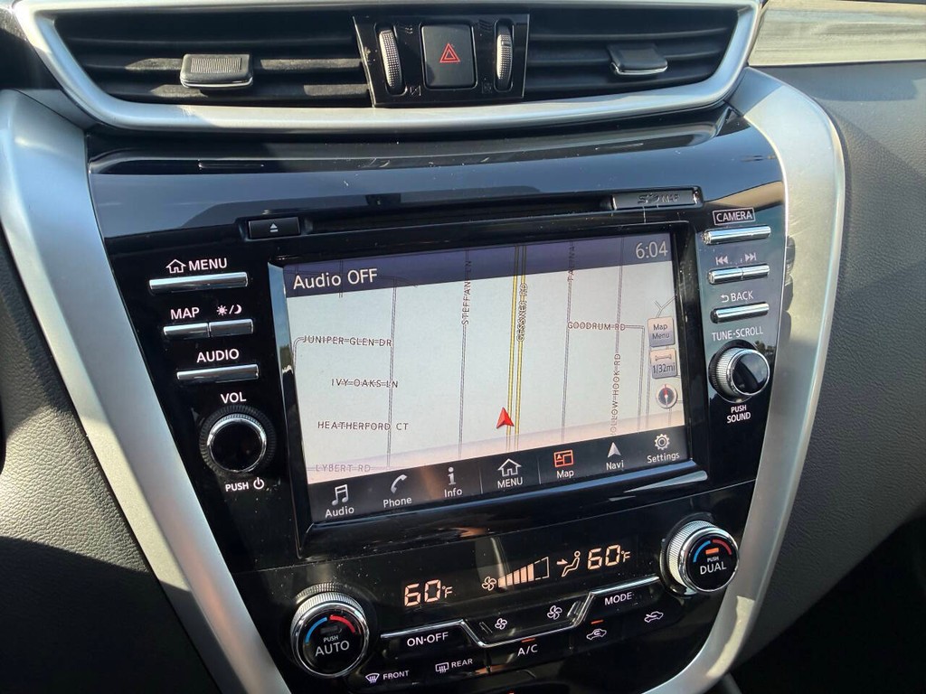 Nissan Murano Vehicle Full-screen Gallery Image 27