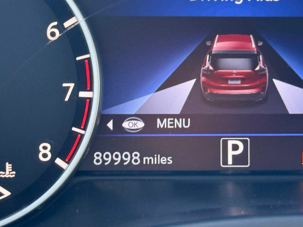 Nissan Murano Vehicle Full-screen Gallery Image 32