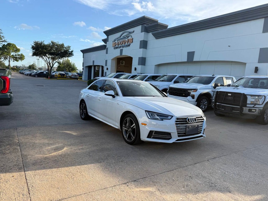 Audi A4 Vehicle Full-screen Gallery Image 02