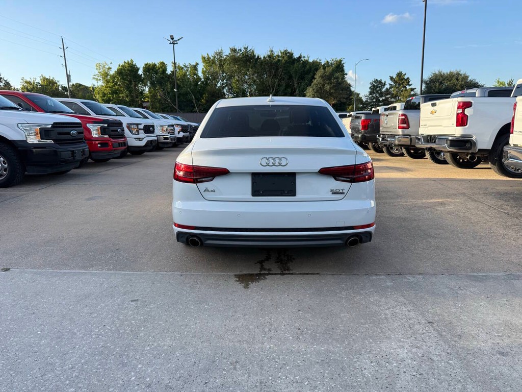 Audi A4 Vehicle Full-screen Gallery Image 41